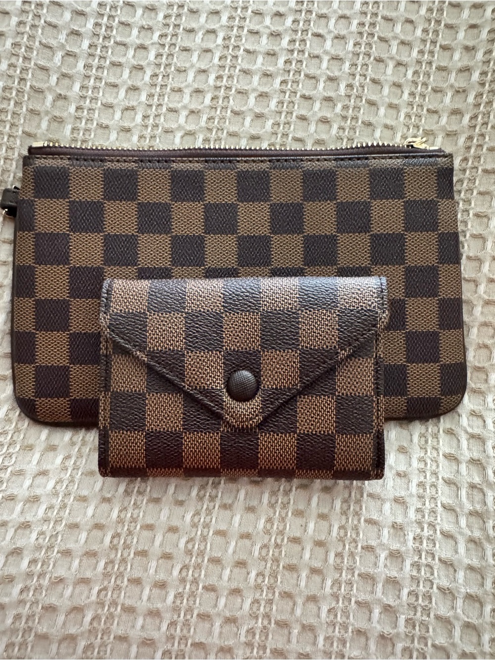 Daisy Rose wristlet and wallet new without tags. No callouts.
